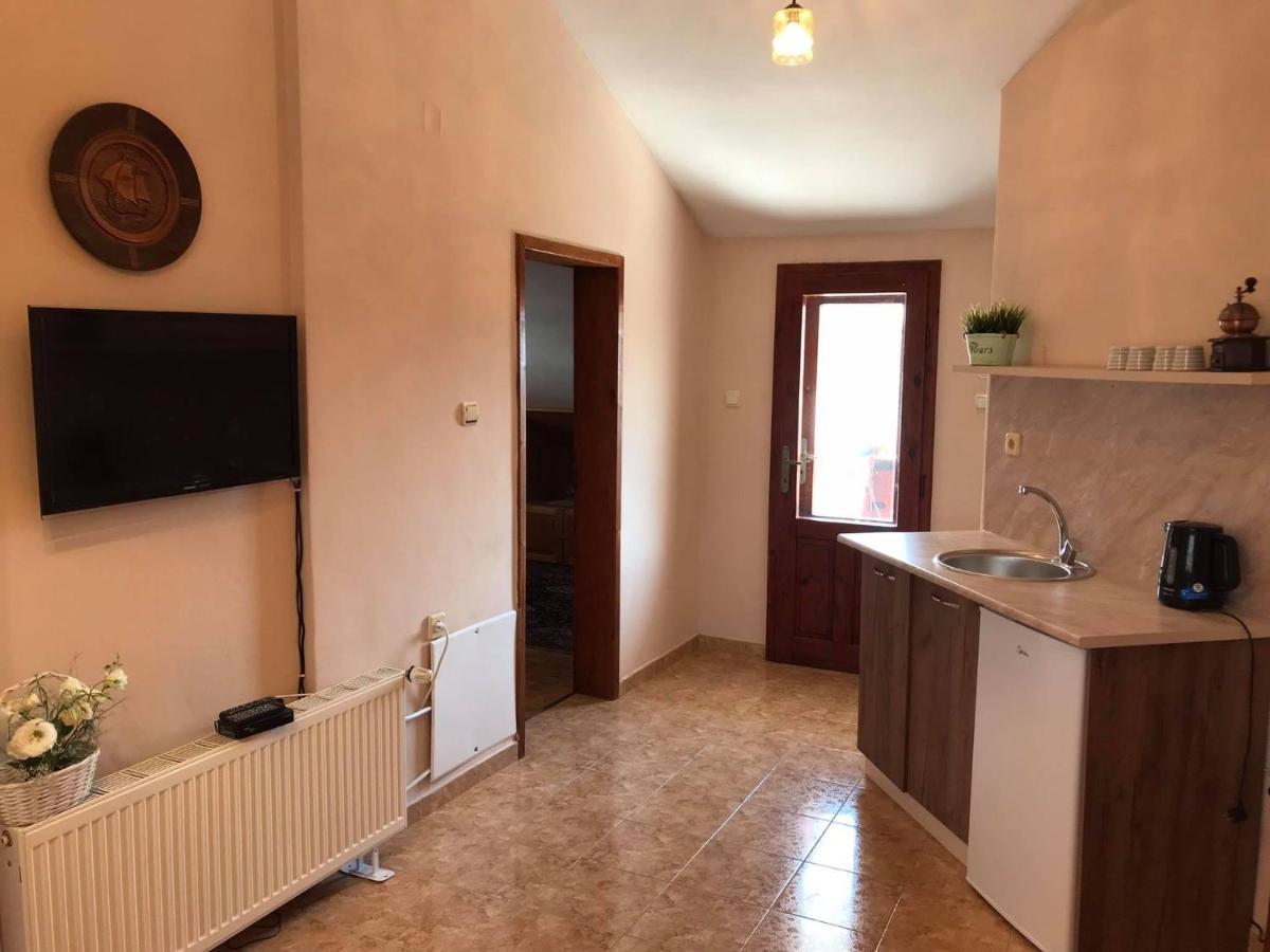 Къща За Гости Загорски Kalofer Exterior foto